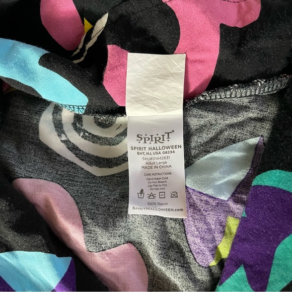 HALLOWEEN THINGS NETFLIX Artsy Obstruct Colorful Romper Jumpsuit SzL - Picture 5 of 7